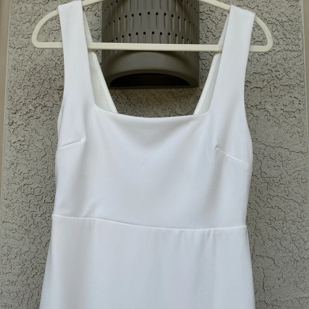 NWOT Lulu’s Moment Maker White Square Neck Trumpet Midi Dress Medium 2018896